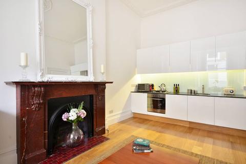 Flat A, 4 Emperors Gate, London, SW7 4HH