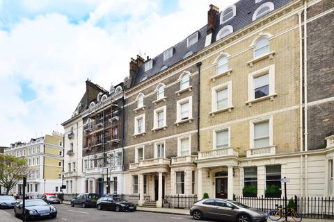 Flat A, 4 Emperors Gate, London, SW7 4HH