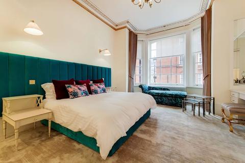 3 bedroom flat to rent, Albert Hall Mansions, Knightsbridge, London, SW7