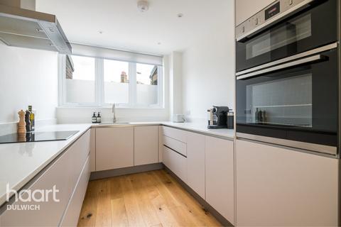 9 Velde Way, London, SE22 8TP