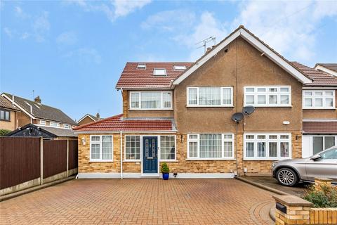 Surrey Drive, Hornchurch, RM11