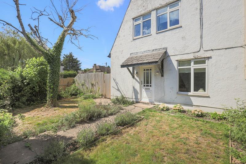 137 Cardiff Road, Dinas Powys, The Vale Of CF64 4JU 3 bed