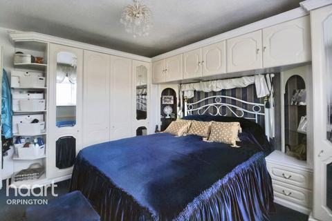 27 Long Acre, Orpington, BR6 7RD
