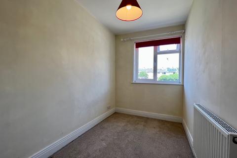 56 Brookside Walk, Tadley, RG26 3RW