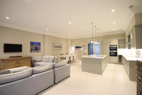 undefined, Mawson Avenue, Littlewick Green, Maidenhead