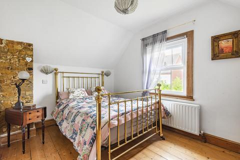 1 Hall Road, Wouldham, Rochester, ME1 3XH