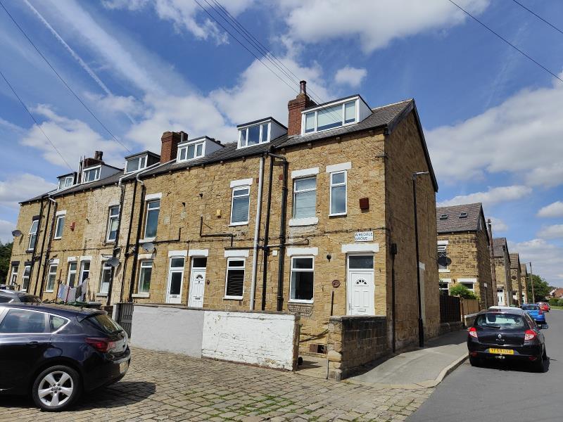 AIREDALE GROVE, WOODLESFORD, LEEDS, WEST YORKSHIRE 2 bed end of terrace