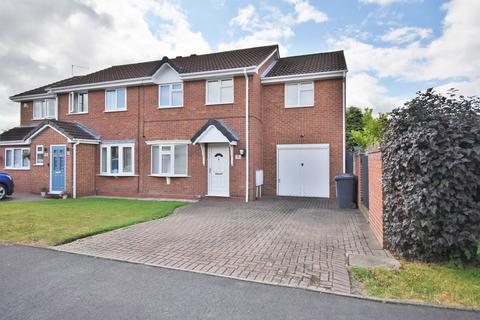 6 Crest Close, Stretton, Burton-on-trent, DE13 0GW