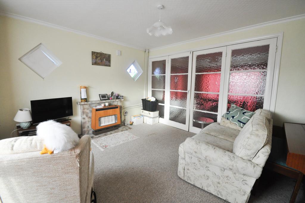 Hillside Road, Benfleet 3 bed detached house for sale £665,000