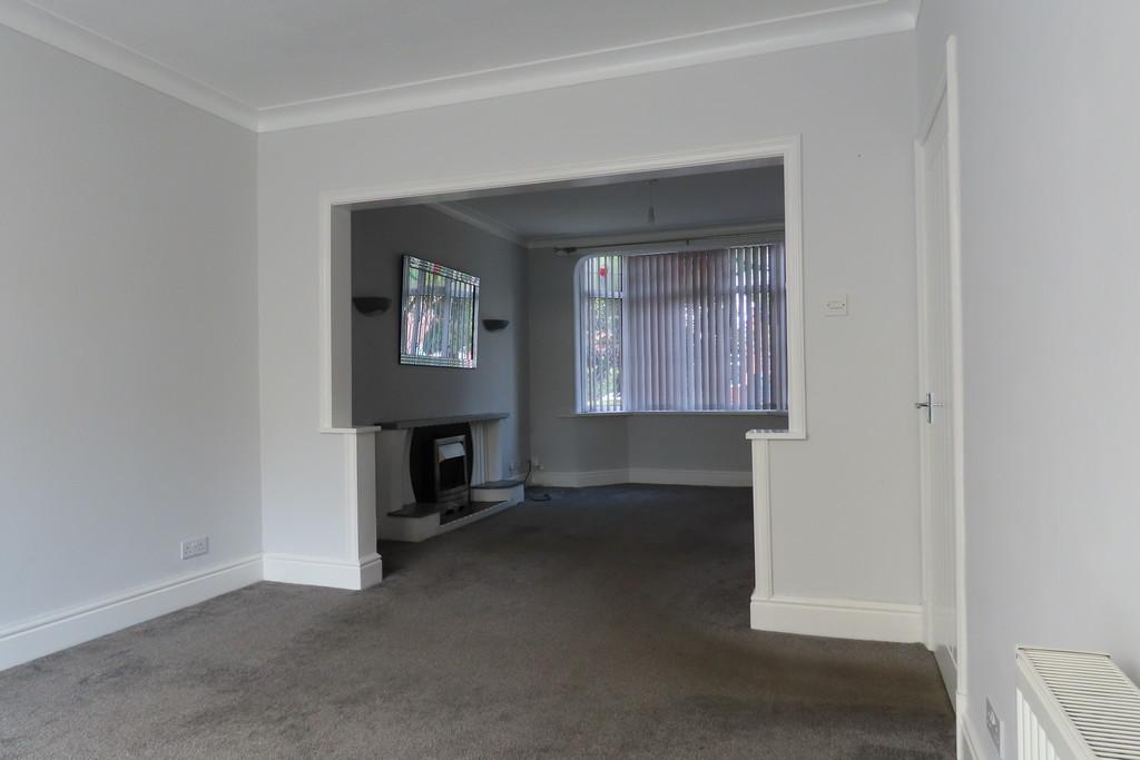 Midland Road, Bramhall 3 bed detached house £1,600 pcm (£369 pw)