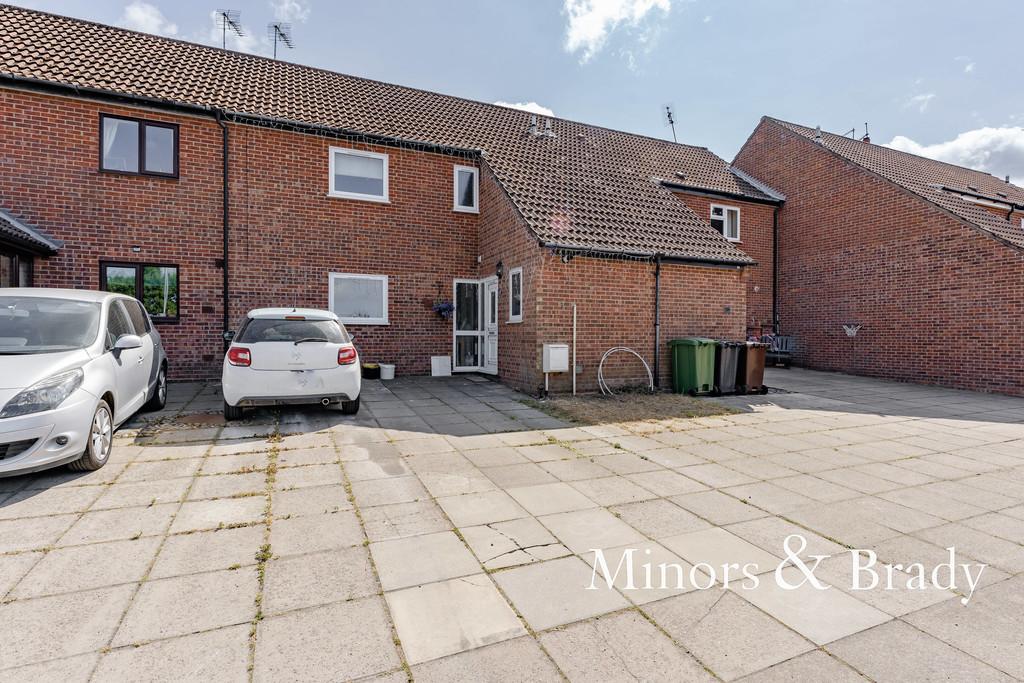 Fairview Road, North Walsham 4 bed terraced house for sale £250,000