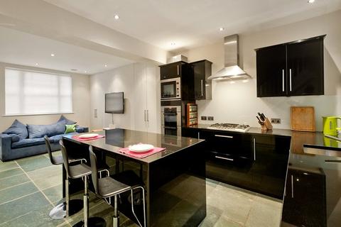 4 bedroom house to rent, Cumberland Street, Pimlico, London, SW1V