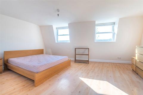 2 bedroom maisonette for sale - Queens Crescent, London