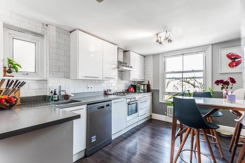 3b Boutflower Road, London, SW11 1RE