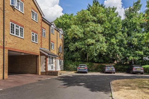 39 Hanson Close, Beckenham, BR3 1WJ
