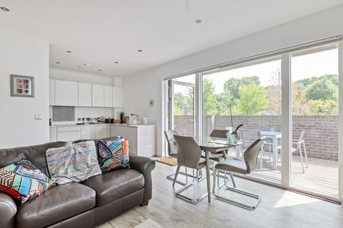 Flat 1, Roseneath Mansions, 59 Woodside Avenue, London, N10 3JA