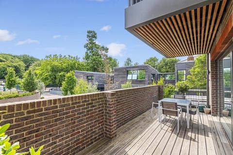Flat 1, Roseneath Mansions, 59 Woodside Avenue, London, N10 3JA