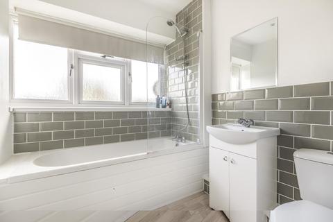 121 Eltham Road, London, SE12 8UG