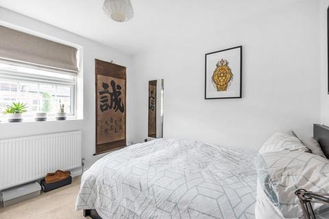Flat 3, 1 Semley Road, London, SW16 4PS