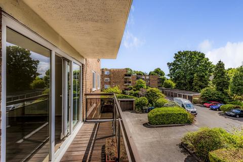 8 Shannon Way, Beckenham, BR3 1WG