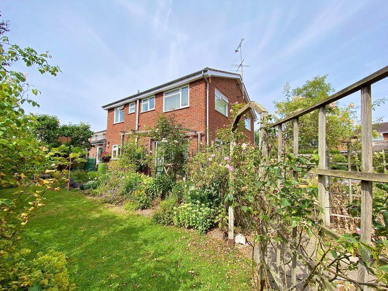 Throckmorton Road, Alcester 4 bed detached house £450,000