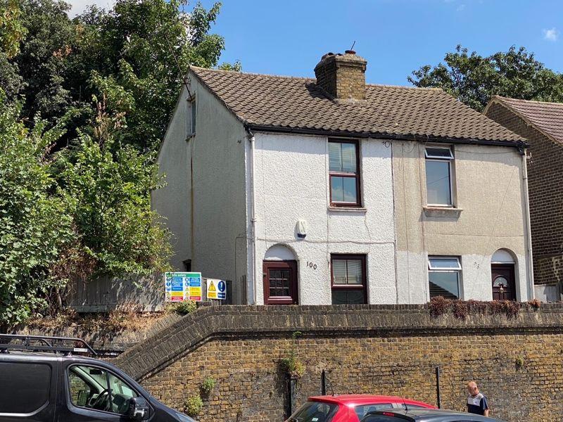 Crayford High Street, Crayford 2 bed semidetached house for sale £
