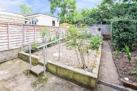 5 Badon Close, Exeter, EX4 9EG