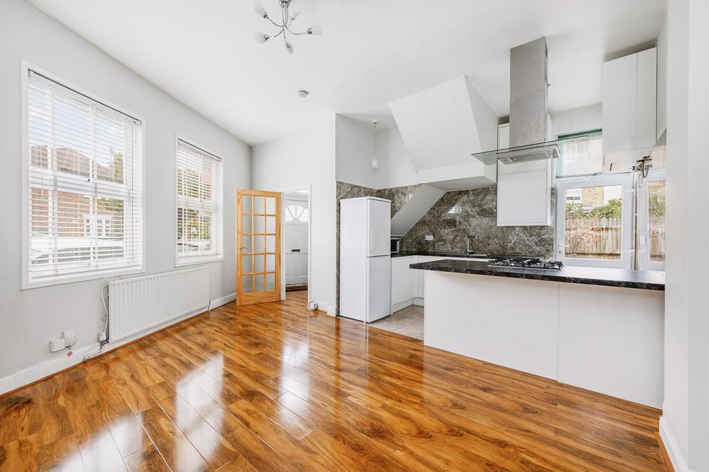 Contemporary, Open-Plan Lifestyle Living