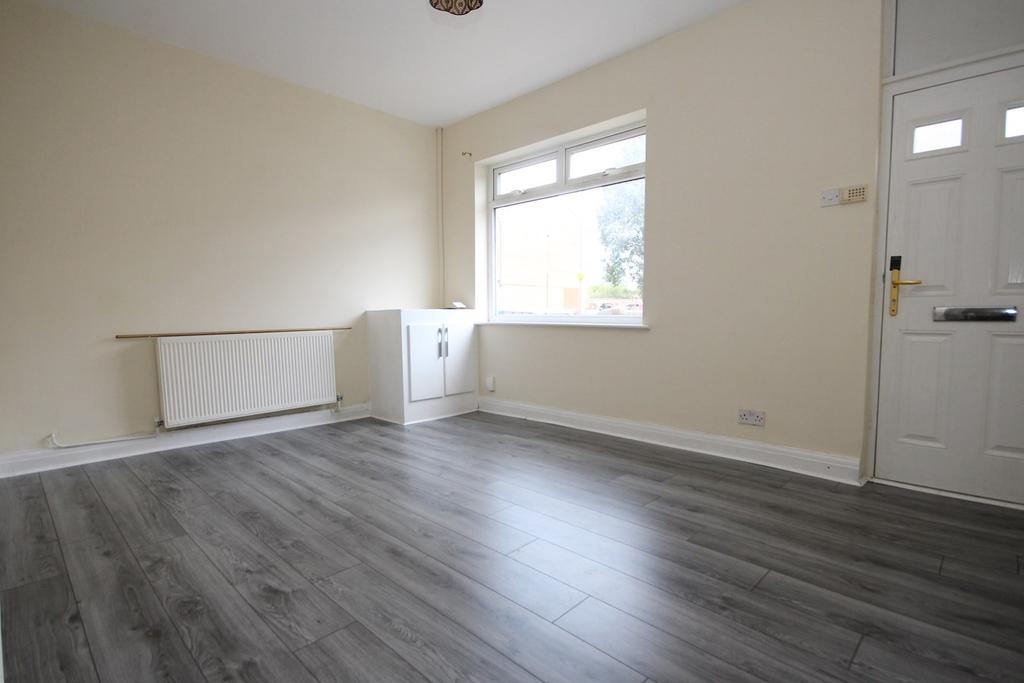 Leigh Road, Hindley Green, Wigan, WN2 2 bed terraced house £476 pcm