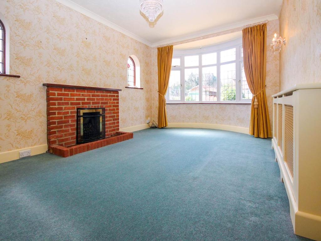 Petersfield Road, Bournemouth, Dorset 4 bed cottage £1,995 pcm (£460 pw)