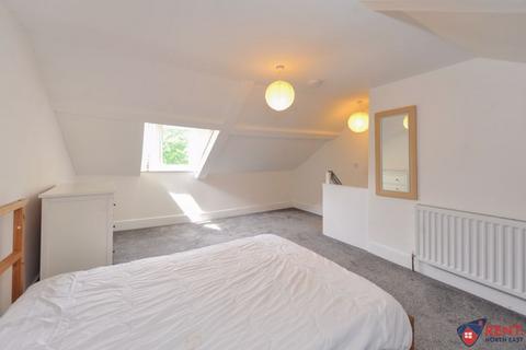 3 bedroom terraced house to rent, Prince Consort Road, Gateshead