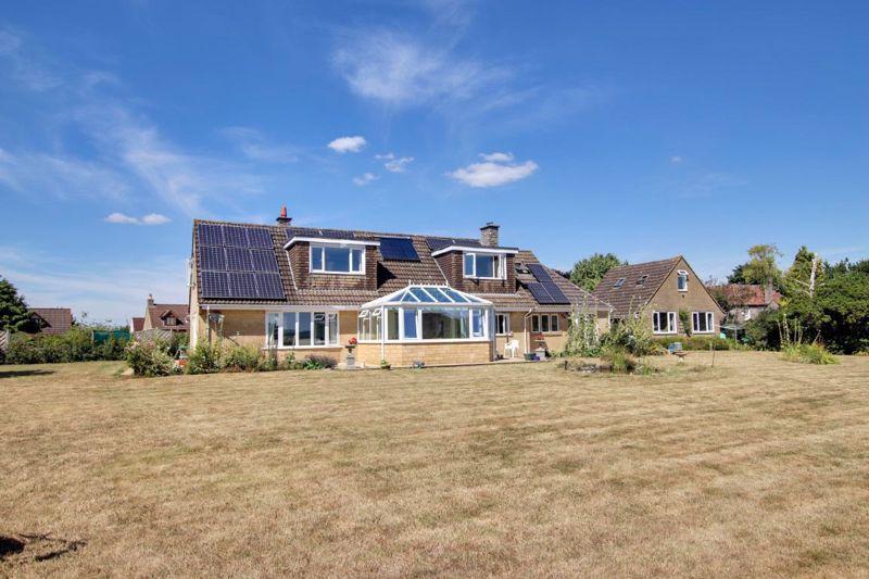Upton Scudamore, Warminster 5 bed detached house £2,750 pcm (£635 pw)