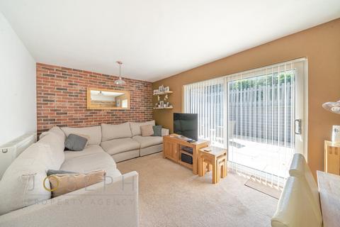 24 Heatherhayes, Ipswich, IP2 9SL