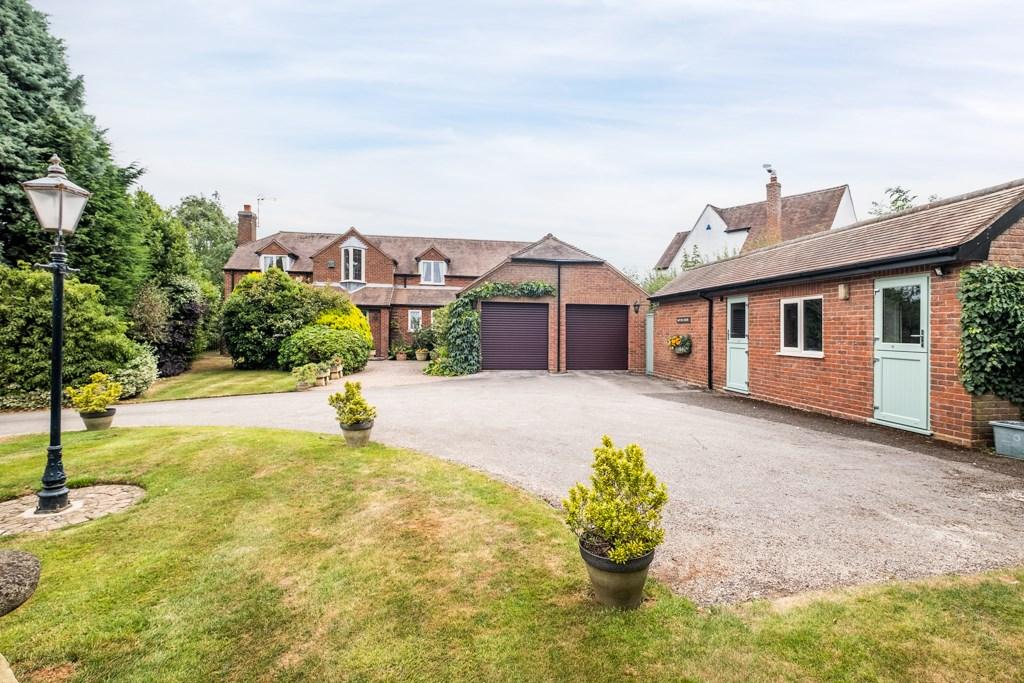 Burton Road, Elford, Tamworth, B79 4 bed detached house £800,000