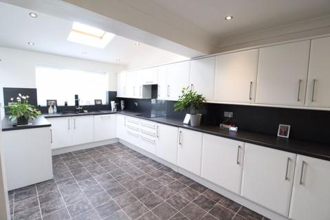 3 bedroom detached house for sale - Shipton Close, Boldon Colliery