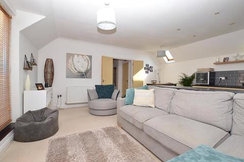 2 bedroom apartment to rent - Baden Powell Close,, Chelmsford,, CM2