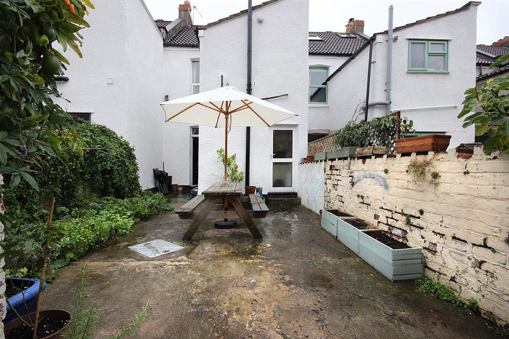 Stanley Park, EASTON Bristol Bs5 6DU 2 bed terraced house £375,000