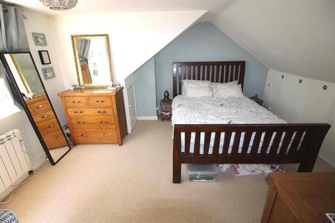 9 Streamside Road, Chipping Sodbury, Bristol, BS37 6HH