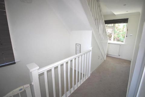 9 Streamside Road, Chipping Sodbury, Bristol, BS37 6HH