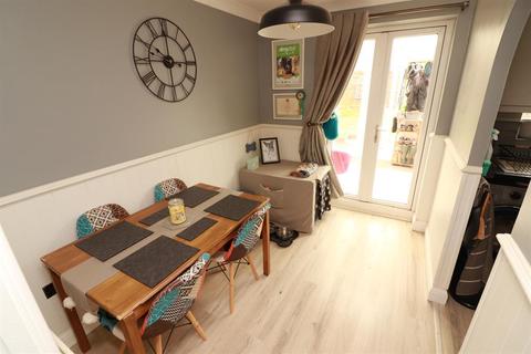 37 Whitley Close, Yate, Bristol, BS37 5XX