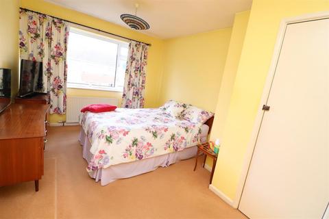 22 Lydbrook Close, Yate, Bristol, BS37 4HS