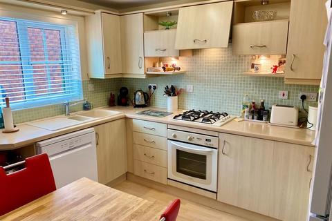 23 Downham View, Dursley, GL11 5GB