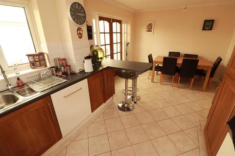 94 Longford, Yate, Bristol, BS37 4JW