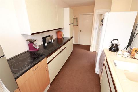 62 Windsor Drive, Yate, Bristol, BS37 5DY