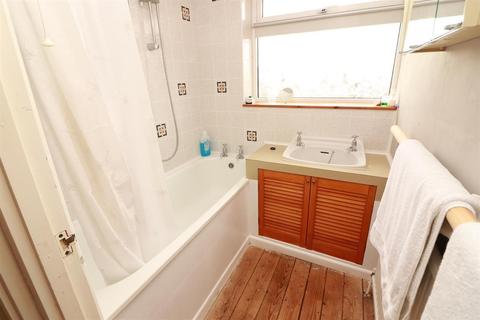 99 Cherington, Yate, Bristol, BS37 8UU