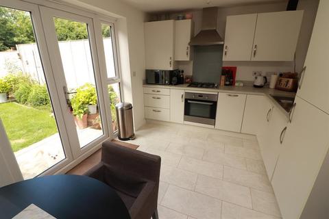 31 Blackberry Close, Yate, Bristol, BS37 7DE
