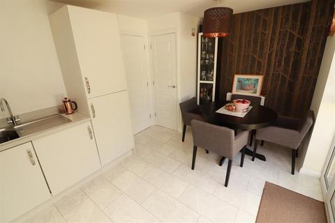31 Blackberry Close, Yate, Bristol, BS37 7DE