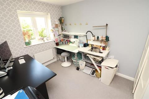 31 Blackberry Close, Yate, Bristol, BS37 7DE