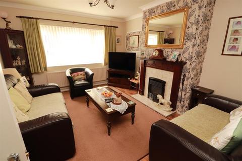 99 Stanshawe Crescent, Yate, Bristol, BS37 4EF