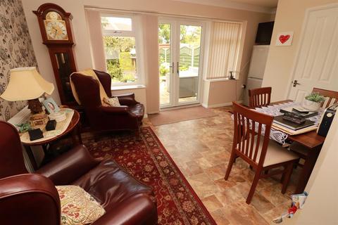 99 Stanshawe Crescent, Yate, Bristol, BS37 4EF